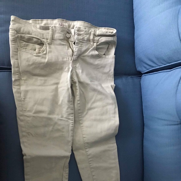 Clothes - Picture 7 of 8